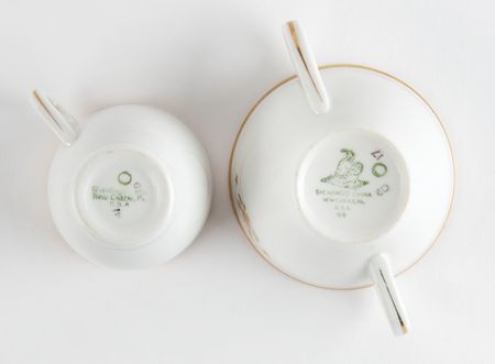 Lot #30 John F. Kennedy: Presidential China from the 'Honey Fitz' (4-Piece Tea Cup and Saucer Set) - Image 3