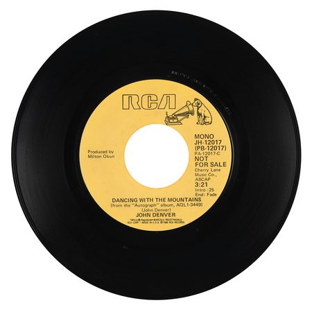 Lot #9307 John Denver Signed 45 RPM Record and Type Letter Signed - Image 4