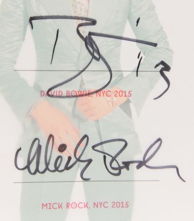 Lot #9343 David Bowie Signed Book - Mick Rock. The Rise of David Bowie: 1972-1973 (Ltd. Ed. #1614/1972) - Image 2