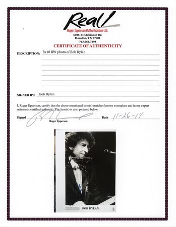 Lot #9132 Bob Dylan Signed Photograph - Image 2