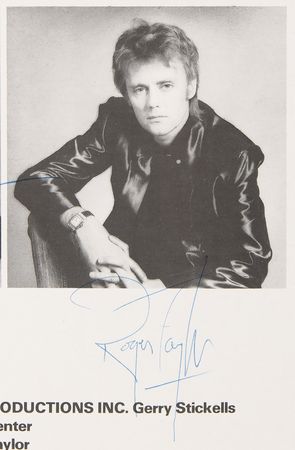 Lot #9286 Queen Signed 1982 'Hot Space Tour' Program - Obtained at Elland Road Football Stadium (May 29, 1982) - Image 5