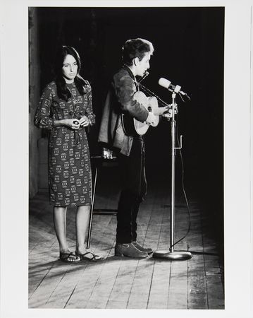 Lot #9149 Bob Dylan and Joan Baez Oversized Photograph by Barry Feinstein - 'On Stage, 1964' (Ltd. Ed. #4/24) - Image 1