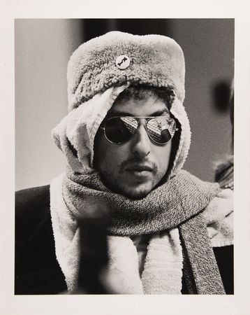 Lot #9152 Bob Dylan Oversized Photograph by Barry Feinstein - 'Sheikh, Chicago, 1974' (Ltd. Ed. #4/24) - Image 1