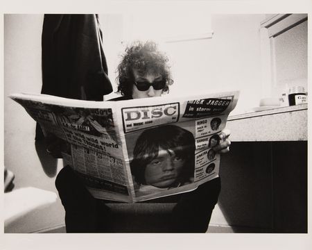 Lot #9160 Bob Dylan Oversized Photograph by Barry Feinstein - 'Reading Paper, England, 1966' (Ltd. Ed. #4/24) - Image 1