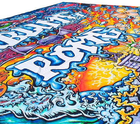 Lot #9491 Sublime with Rome Massive Stage-Used 2015 Summer Tour 'Sirens' Concert Backdrop (33-feet x 30-feet) - Image 7