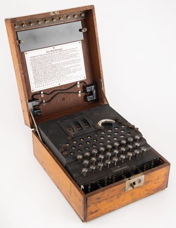 Lot #975 WWII German Enigma I Cipher Machine (c. 1943) - Image 3