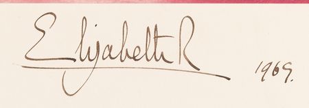 Lot #324 Queen Elizabeth II Oversized Signed Photograph (1969) - Image 2