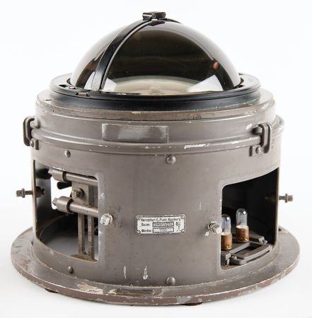 Lot #976 WWII German Kriegsmarine Ship Deck Binnacle/Compass - Image 5