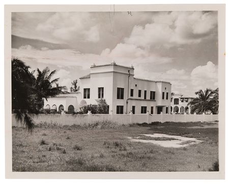 Lot #8106 Al Capone: (5) Photographs of Capone, Residences, and Wife - Image 4