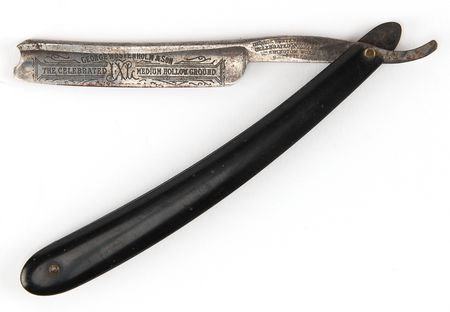 Lot #335 Civil War: Union's Soldier's Shaving Mug and Razor - Image 2