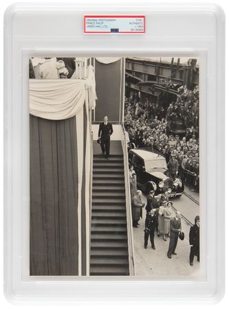 Lot #247 Queen Elizabeth II and Prince Philip (2) Original 'Type I' Photographs, with White House Menu - Image 3