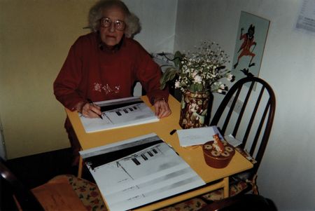 Lot #259 Titanic: Millvina Dean Signed Photograph - Image 2