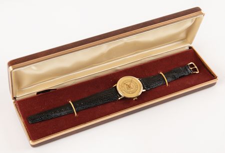 Lot #35 Ronald Reagan Limited Edition Wristwatch, Recalled Gift to 1980 Campaign Donors - Image 5