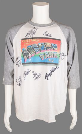 Lot #607 Bruce Springsteen and the E Street Band Signed 1999 Reunion Tour T-Shirt - Greetings from Asbury Park, N.J. - Image 2