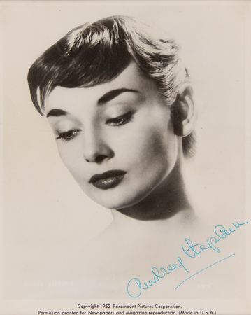 Lot #643 Audrey Hepburn Signed Photograph - Image 2