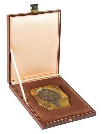 Lot #3158 Sarajevo 1984 Winter Olympics Large Bronze Participation Medal - Image 3