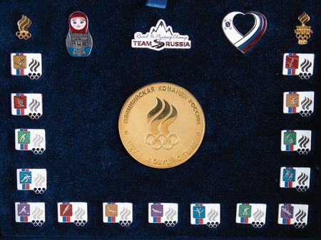 Lot #3256 PyeongChang 2018 Winter Olympics Pin Set - Issued for the Russian Olympic Team - Image 2
