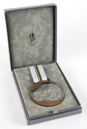 Lot #3107 Albertville 1992 Winter Olympics Bronze Winner's Medal - Image 5