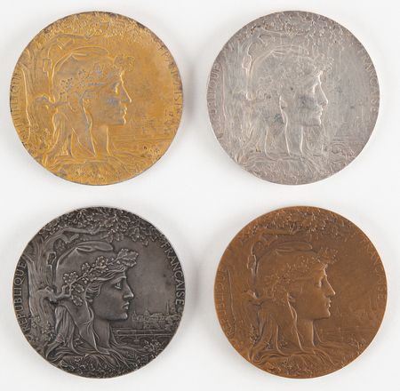 Lot #3049 Paris 1900 Exposition Universelle (4) Non-Athletic Award Medals - Image 1
