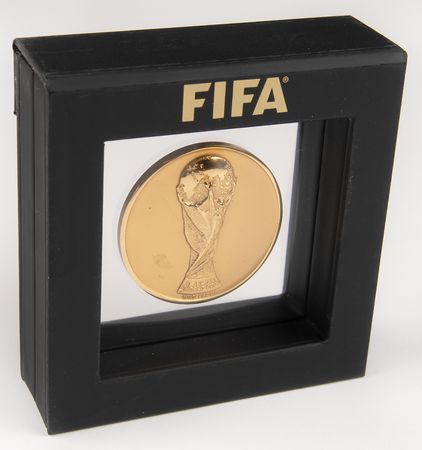 Lot #3173 Soccer: 2010 FIFA World Cup Participation 'Final Competition' Medal - Image 3