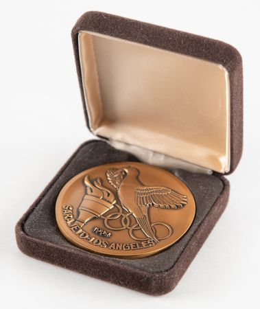 Lot #3317 Olympic Commemorative Medals (4) for 1964 Tokyo, 1968 Mexico City, 1984 Sarajevo/Los Angeles, and 1988 Seoul - Image 5