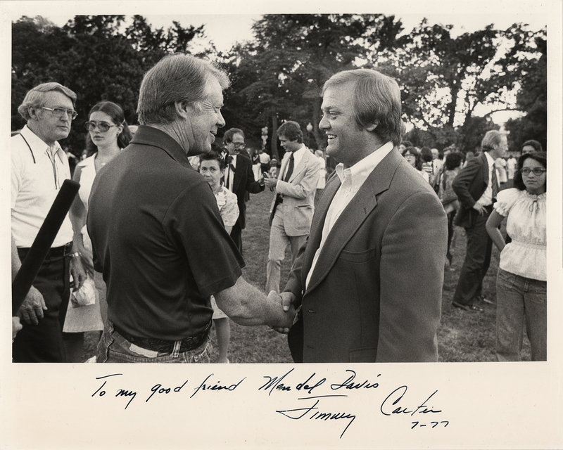 Lot 29 Jimmy Carter Signed Photograph as President