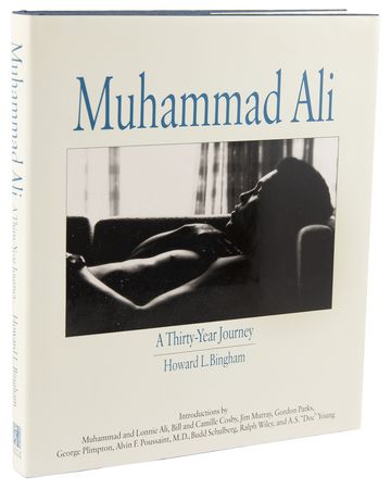 Lot #915 Muhammad Ali Signed Book - A Thirty Year Journey - Image 3