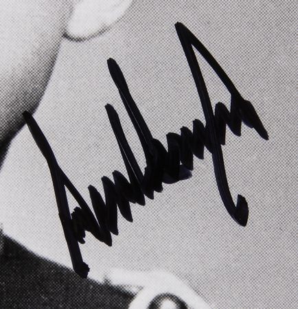 Lot #108 Donald Trump Oversized Signed Photograph - Image 2