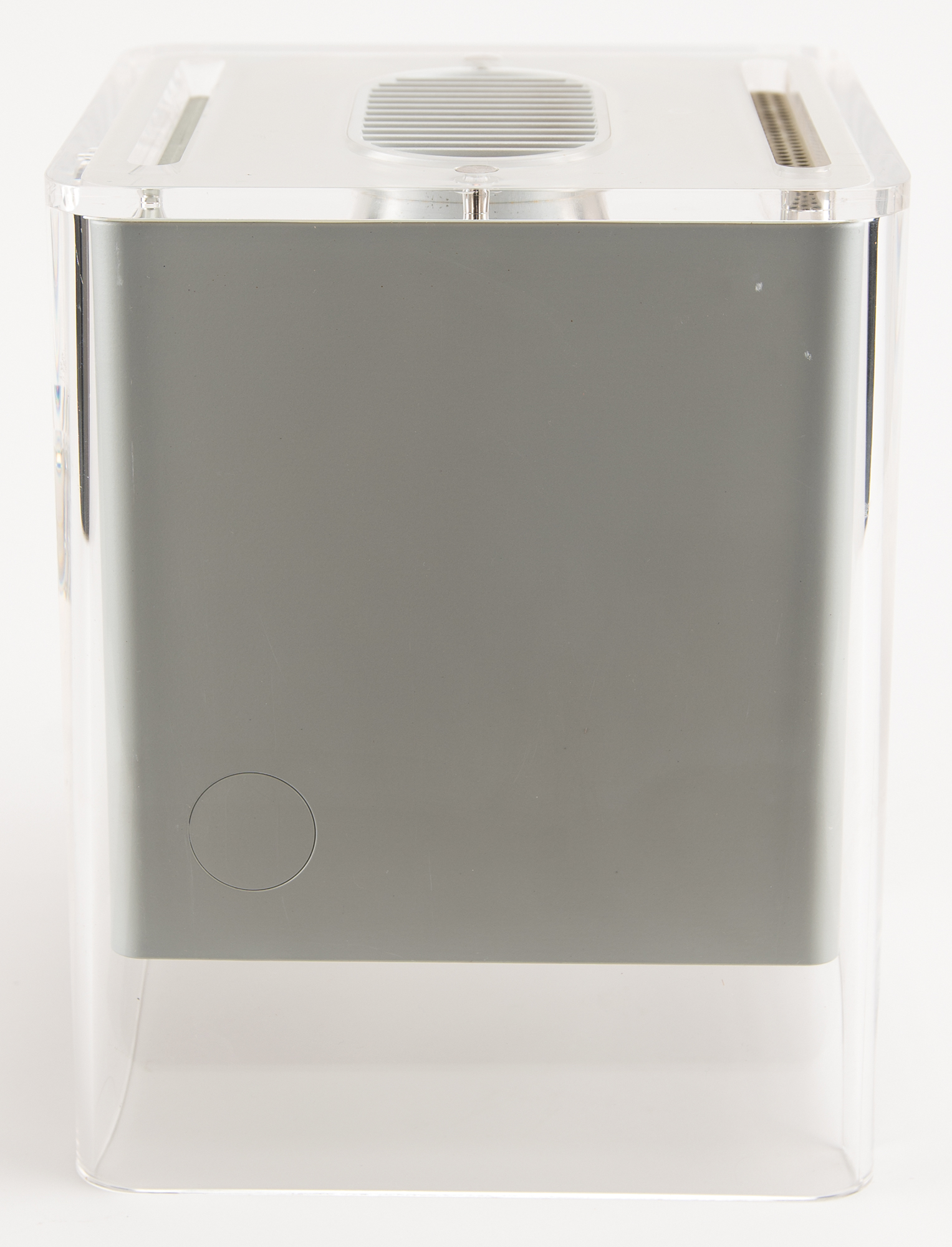 [現状渡しNCNR]Apple Power G4 Cube Apple Power Mac G4 Cube Desktop Computer PVT Prototype | RR Auction