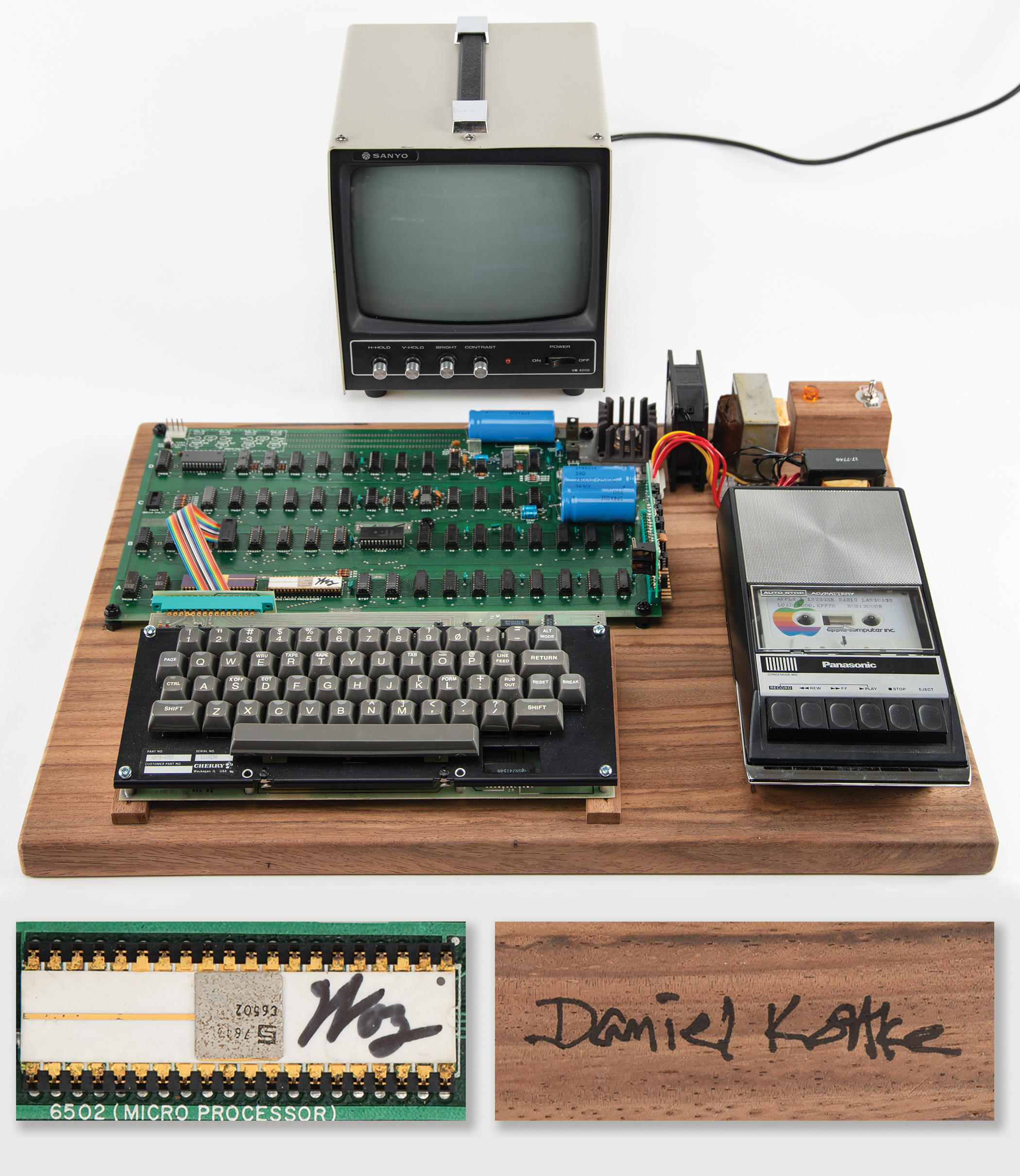 Apple-1 Computer Set (Fully Operational) Signed by Steve Wozniak and, image size:2100x2422