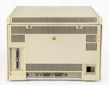 Lot #6028 Apple Lisa 2 Computer Set with Keyboard, Mouse, and ProFile Hard Drive - Image 5