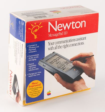 Lot #6046 Apple Newton MessagePad 110 - Elusive 'Clear' Version Presented to Apple Developers in 1994 - Image 10