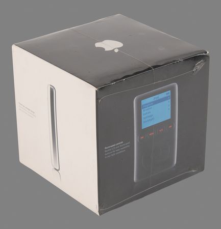 Lot #6077 Apple iPod (3rd Generation, Sealed, 15GB) - Image 2