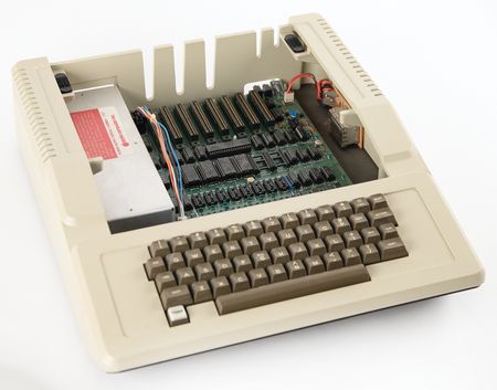 Lot #6017 Apple II Computer with Early Rev. 0 Board (Serial No. A2S1-5384) - Image 3