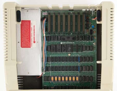 Lot #6017 Apple II Computer with Early Rev. 0 Board (Serial No. A2S1-5384) - Image 4