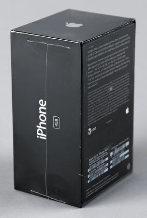 Lot #6064 Apple iPhone - Rare 4GB Model (First Generation, Sealed) - Image 3