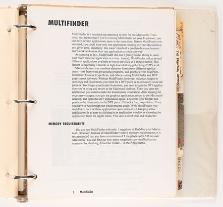 Lot #6101 Apple Computer (4) Early Macintosh Training Guides and Manuals - From the Collection of Ron Fernandez - Image 14