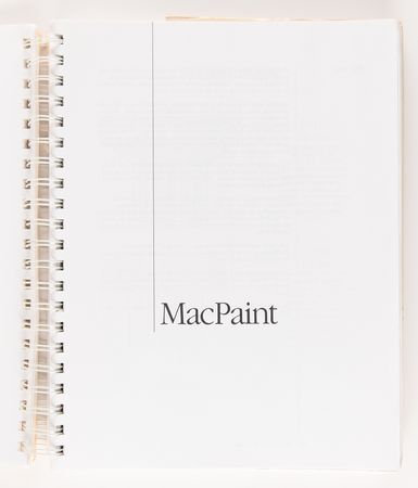 Lot #6101 Apple Computer (4) Early Macintosh Training Guides and Manuals - From the Collection of Ron Fernandez - Image 4