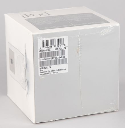 Lot #6076 Apple iPod Classic (First Generation, Sealed) - Image 6