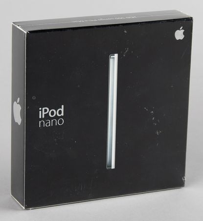 Lot #6080 Apple iPod Nano (1st Generation, Sealed - 2GB, White) - Image 2