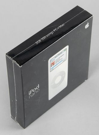 Lot #6080 Apple iPod Nano (1st Generation, Sealed - 2GB, White) - Image 5