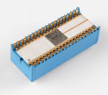 Lot #6012 Synertek White Ceramic 6502 Chip - Image 1