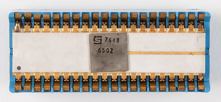 Lot #6012 Synertek White Ceramic 6502 Chip - Image 5