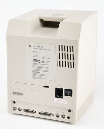 Lot #6040 Apple Macintosh SE Signed by Dan Kottke - Image 5