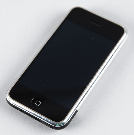 Lot #6068 Apple iPhone - Rare 4GB Model (First Generation) - Image 2