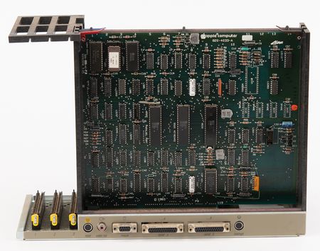 Lot #6035 Apple Lisa 2 Computers (2) with ProFile Hard Drives, Keyboards, and Apple Mouses - Image 17