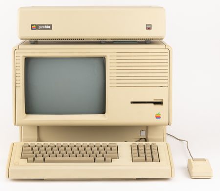 Lot #6035 Apple Lisa 2 Computers (2) with ProFile Hard Drives, Keyboards, and Apple Mouses - Image 3