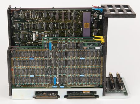 Lot #6035 Apple Lisa 2 Computers (2) with ProFile Hard Drives, Keyboards, and Apple Mouses - Image 9