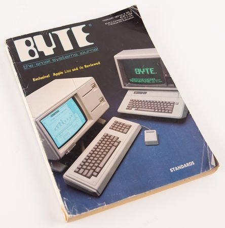 Lot #6026 Apple Lisa Computer with 'Twiggy' Drives, ProFile Hard Drive, Mouse, Keyboard, and Software - Image 27