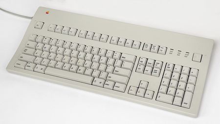 Lot #6043 Apple Extended Keyboard II with Original Box (Apple Evangelism Internal Developer Relations Unit) - Image 1